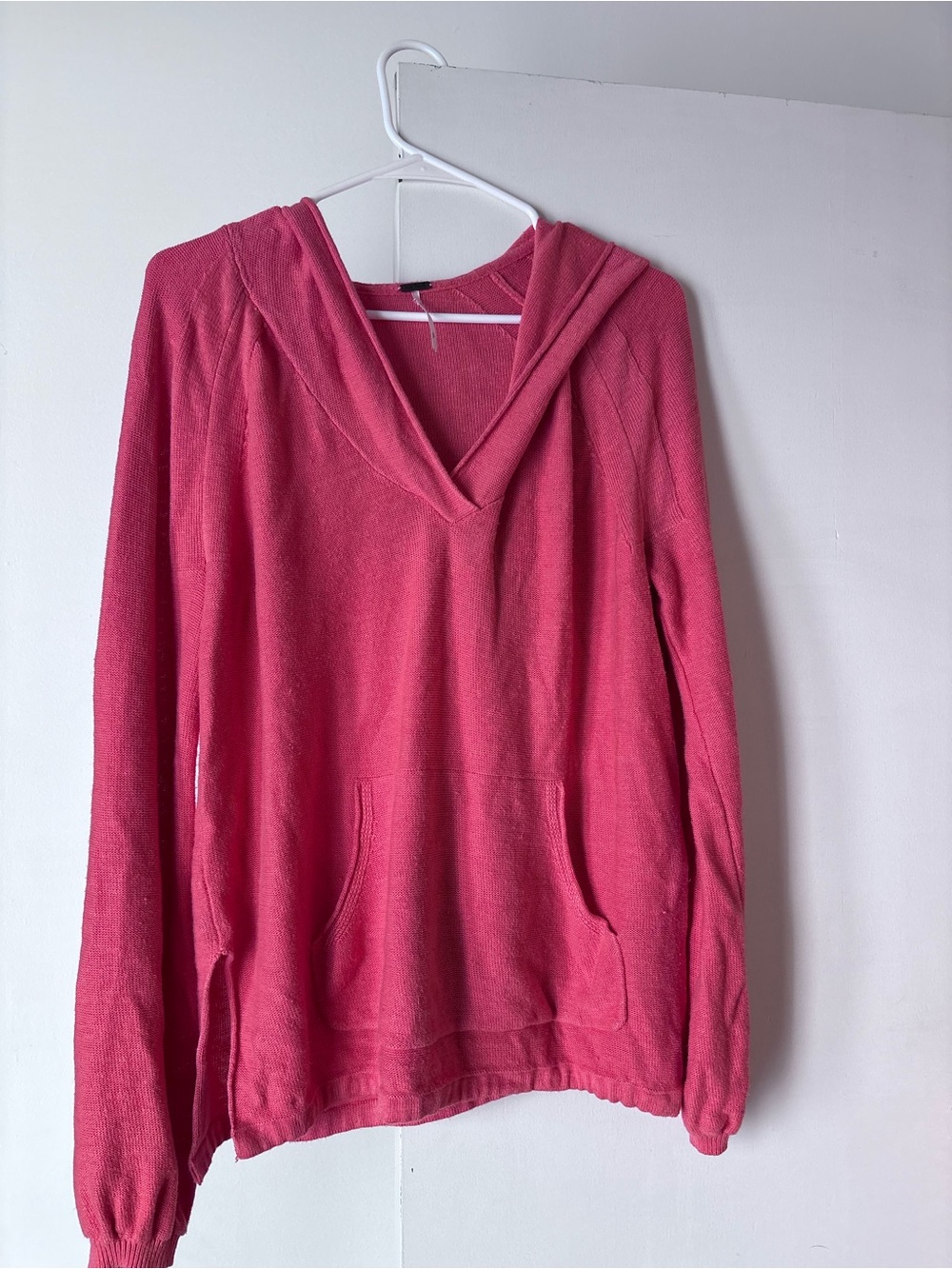 Free People oversized Coral V‑Neck Hooded Pullover size S